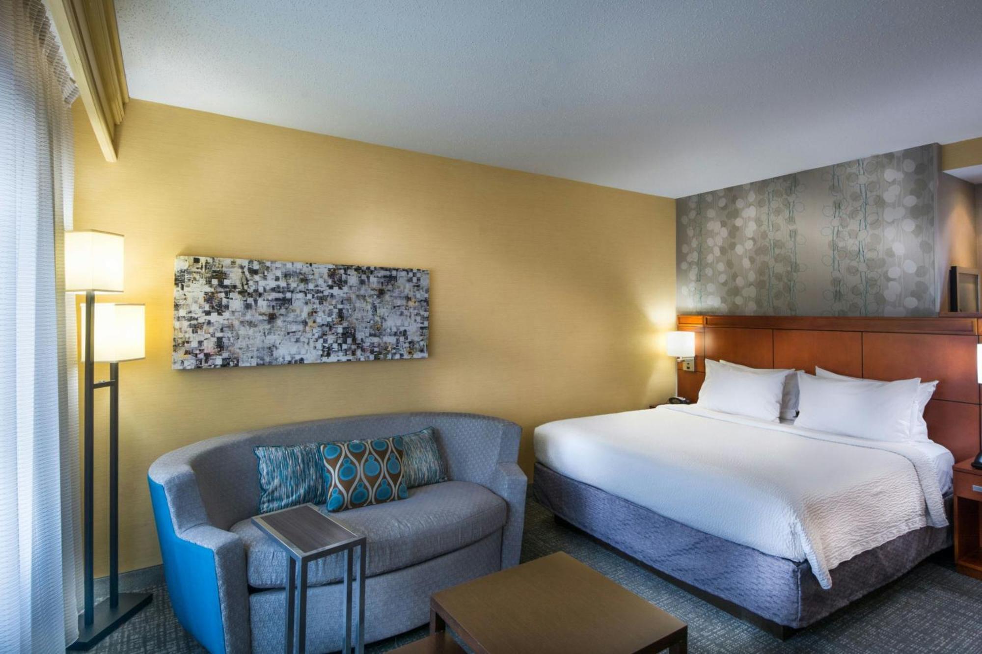 คอร์ทยาร์ด กรีสโบโร แอร์พอร์ต Hotel กรีนส์โบโร ภายนอก รูปภาพ