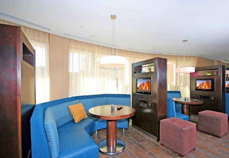 คอร์ทยาร์ด กรีสโบโร แอร์พอร์ต Hotel กรีนส์โบโร ร้านอาหาร รูปภาพ